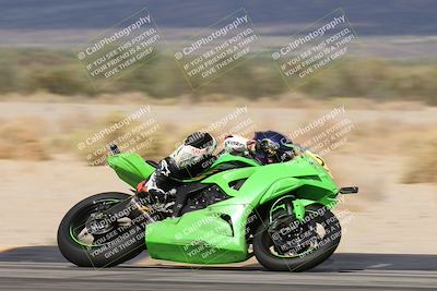 media/Nov-16-2025-Race Pace (Sun) [[8c5fa54630]]/Verified Riders/7-Turn 4 (1155am)/